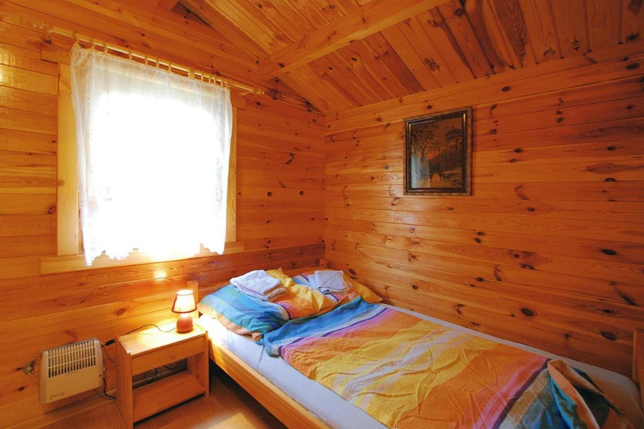 Holiday Home Close To The Lake Shore, Dabrowica Dabrowica  Exterior foto